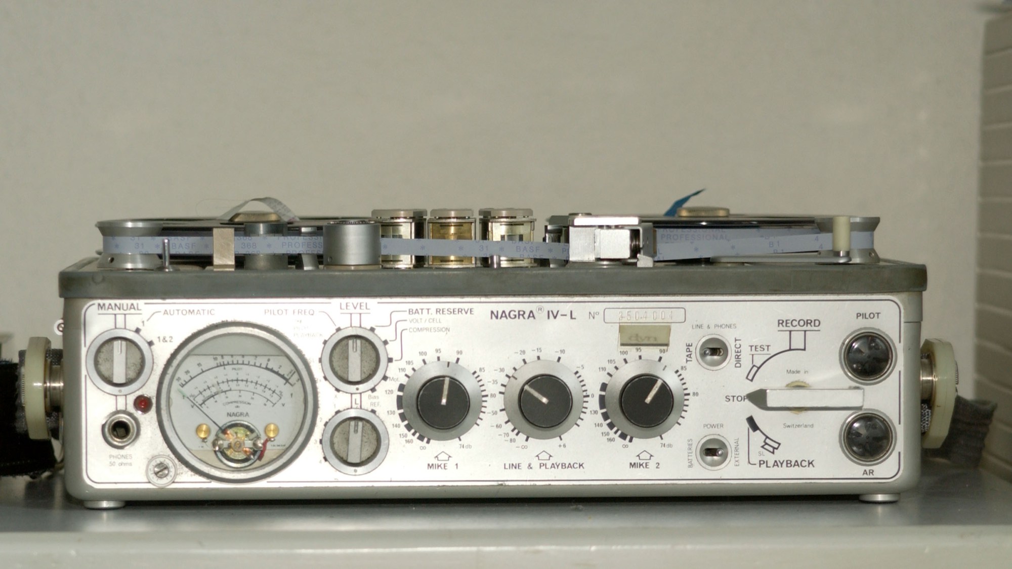 Nagra (17) Front-neu